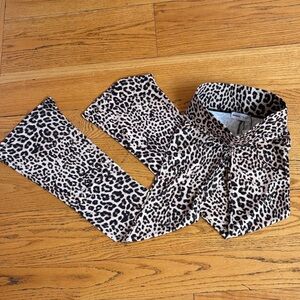 Bershka Leopard Print bell bottom yoga pants Tan & Black